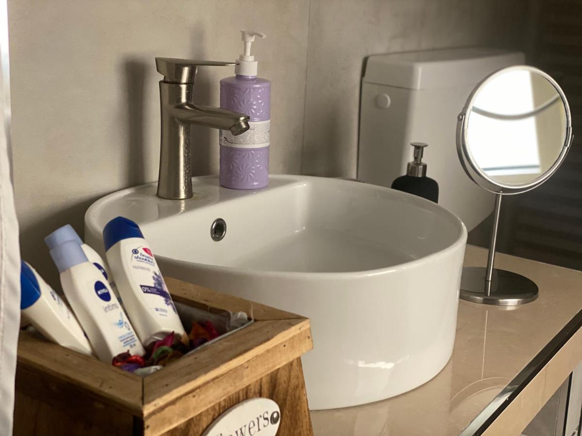 Domus Velata Celeste Naples Luaran gambar